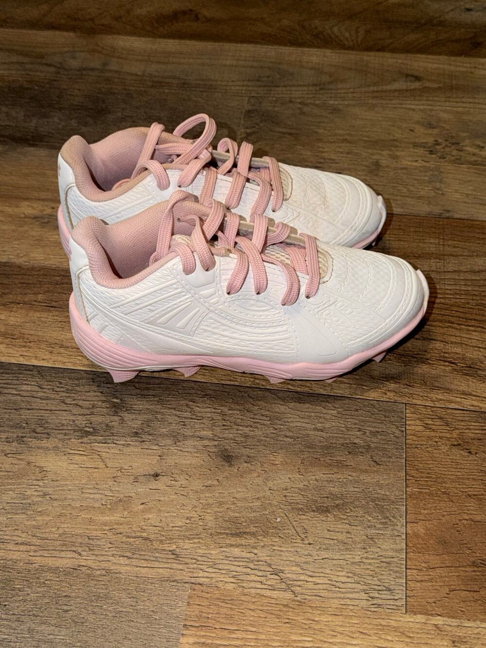 Under armour kids glyde sola RM softball cleats